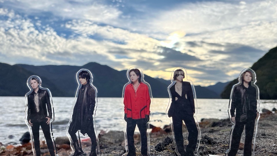 中禅寺湖とAngeloアクスタ